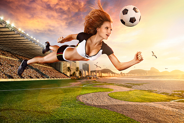 Calendario-Tim-Tadder-World-Cup-Calendario-2014-women-brazilian-soccer-moves